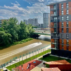 https://jesionowy-apartament-nad-odr-na-starym-miecie.hotelswroclaw.com