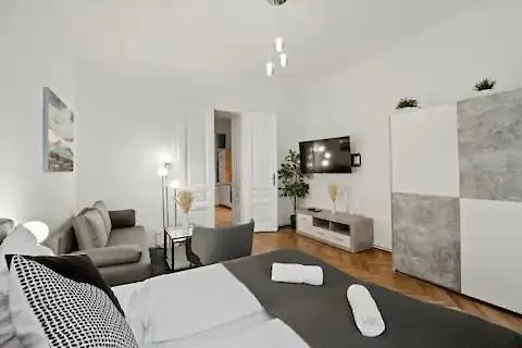 City Apartment, Central, 2 Min To U1 Keplerplatz Viyana Avusturya